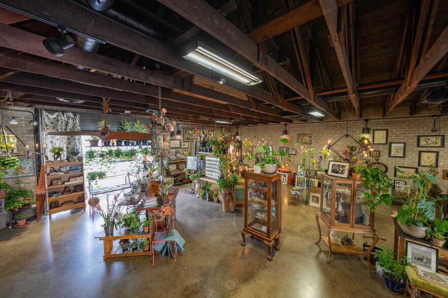 More Photos Of 1109 Grand Ave, Phoenix Storefront For Sale