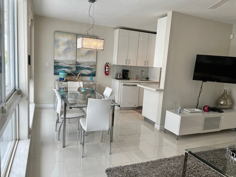 More Photos Of 1705 N Riverside Dr, Pompano Beach Apartments For Sale