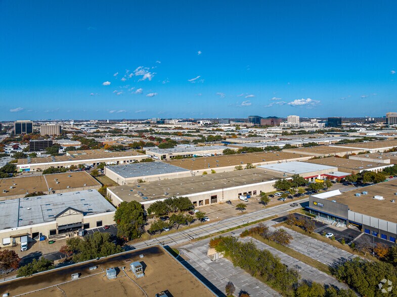 More Photos Of 4215 McEwen Rd, Dallas Distribution For Lease