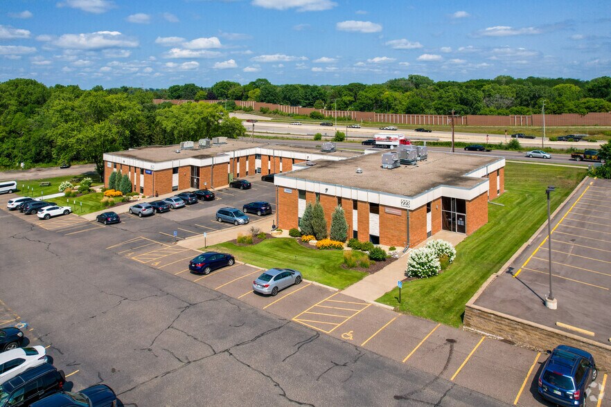 More Photos Of 219-223 Little Canada Rd E, Saint Paul Office For Lease