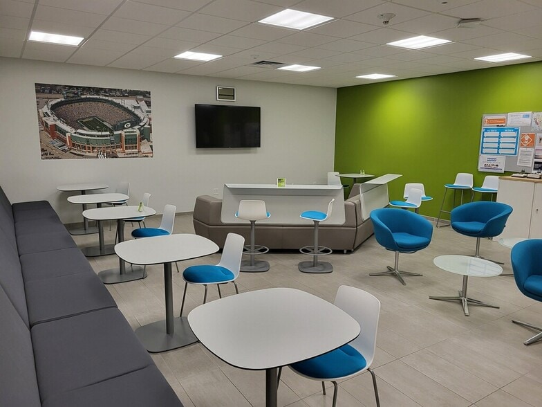 More Photos Of 2985 S Ridge Rd, Green Bay Medical For Sale