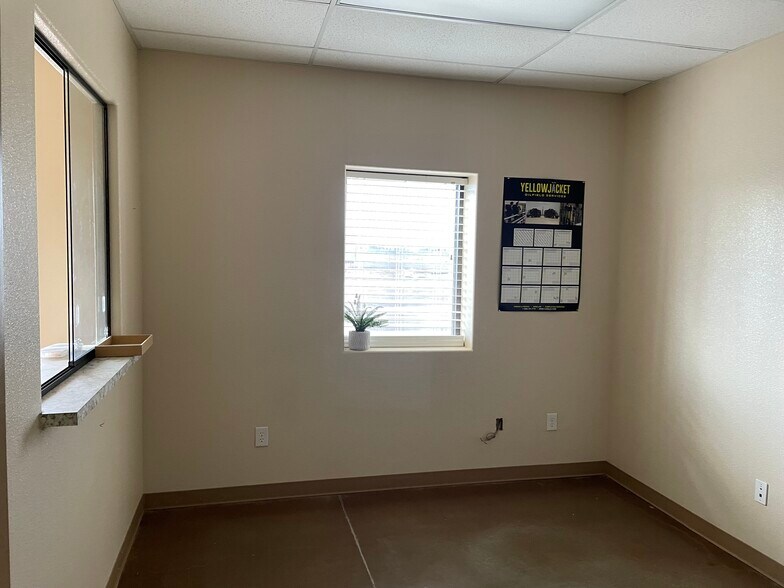 More Photos Of 2006 Oil Mill Rd, Pecos Industrial For Lease