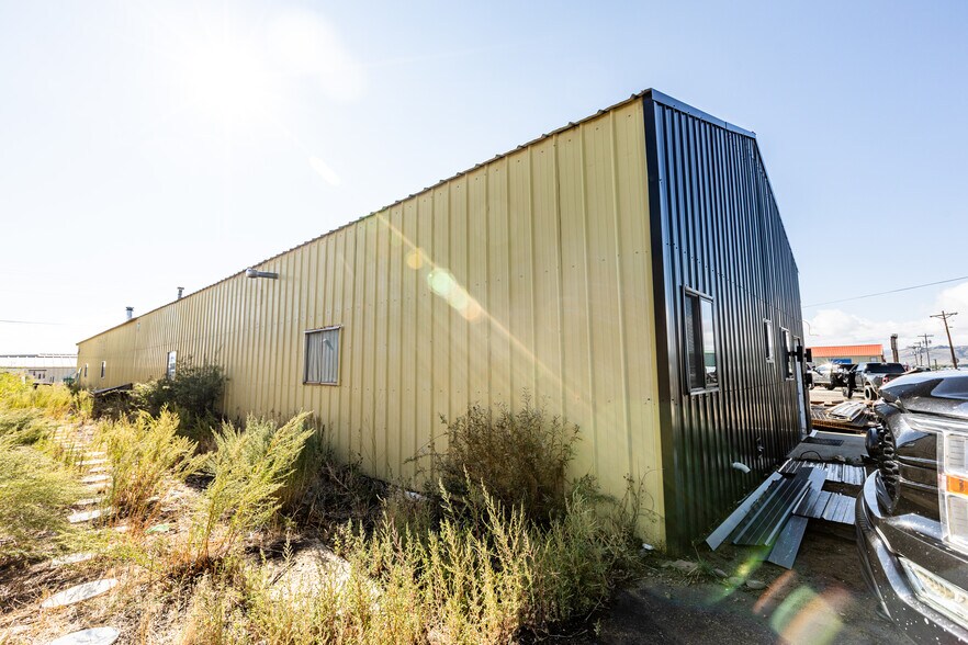 More Photos Of 612 S 9th St, Gunnison Industrial For Sale