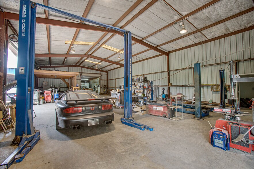 More Photos Of 21123 Rhodes Rd, Spring Auto Repair For Sale