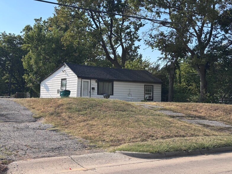 More Photos Of , Sapulpa Unknown For Sale