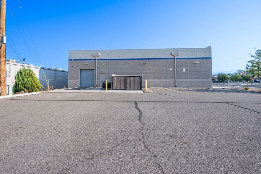 More Photos Of 2893 North Ave, Grand Junction Freestanding For Sale