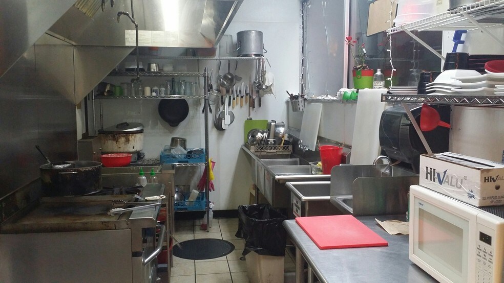 More Photos Of 16755 SW Baseline Rd, Beaverton Storefront Retail Office For Lease