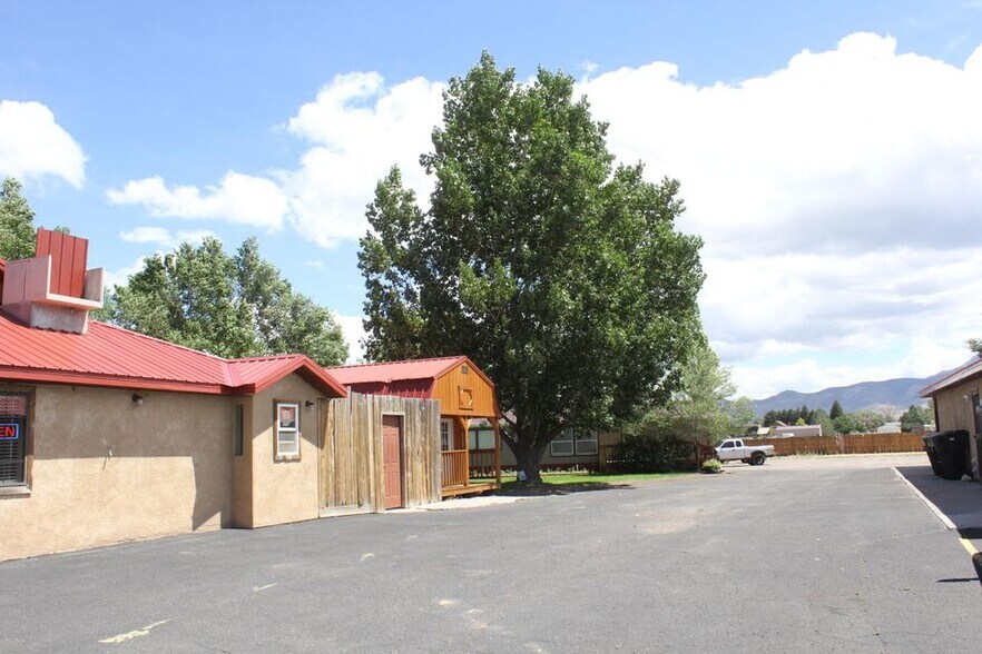 More Photos Of 339 S Highway 89, Circleville Hotel For Sale