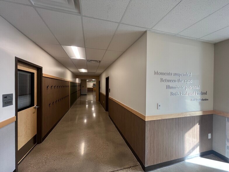 More Photos Of 7640 Westgate Dr, Windsor Office For Lease