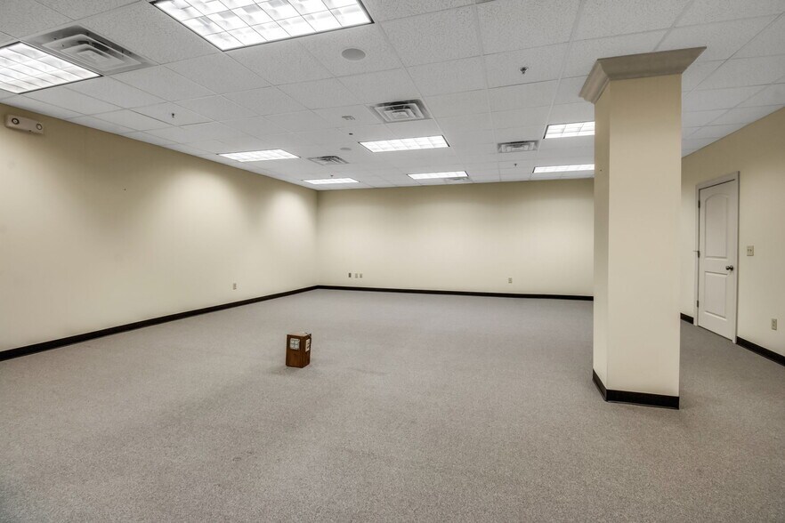 More Photos Of 2-85 Bristol Ln, Ellicottville General Retail For Sale
