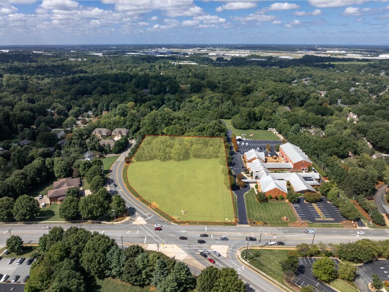 Primary Photo Of 5908 Ballinger Rd, Greensboro Medical For Lease