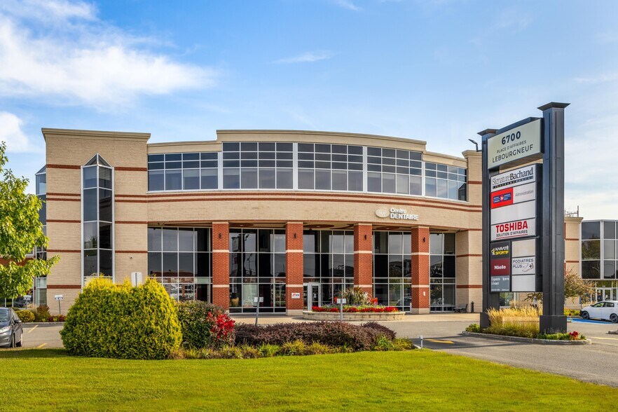 More Photos Of 6700 Boul Pierre-Bertrand, Québec Office For Lease
