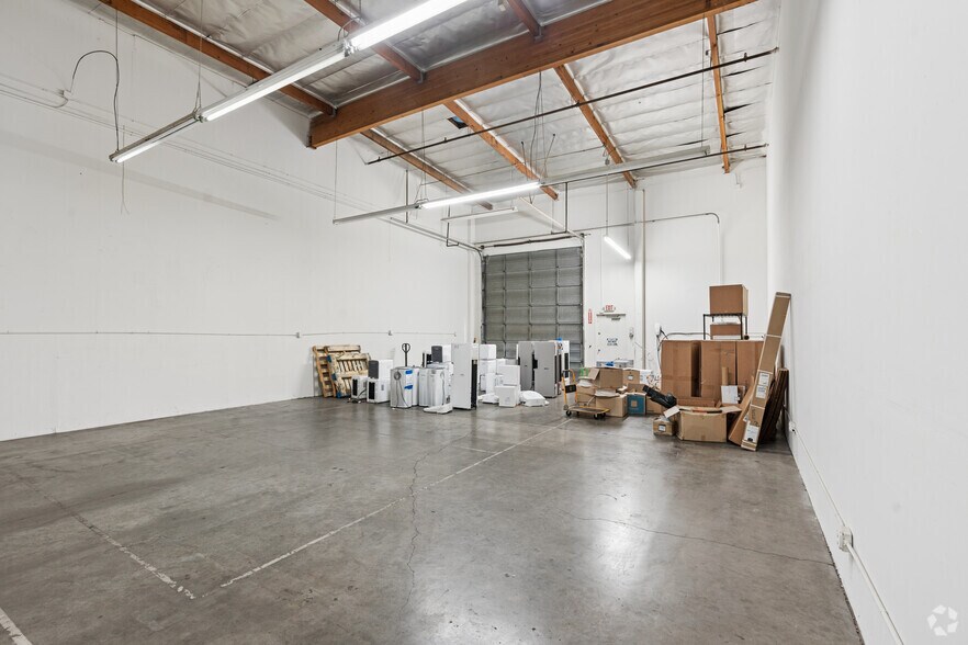 More Photos Of 53A Bonaventura Dr, San Jose Warehouse For Lease