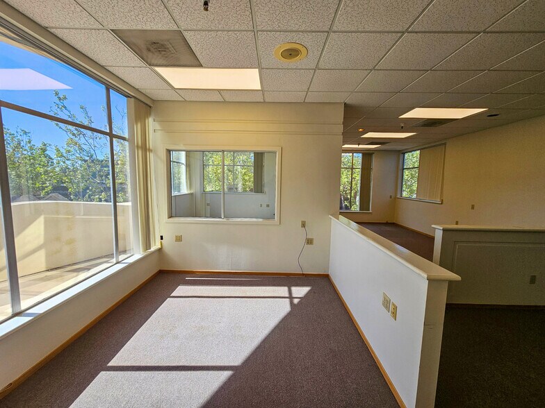 More Photos Of 1300 Grant Ave, Novato Office For Lease