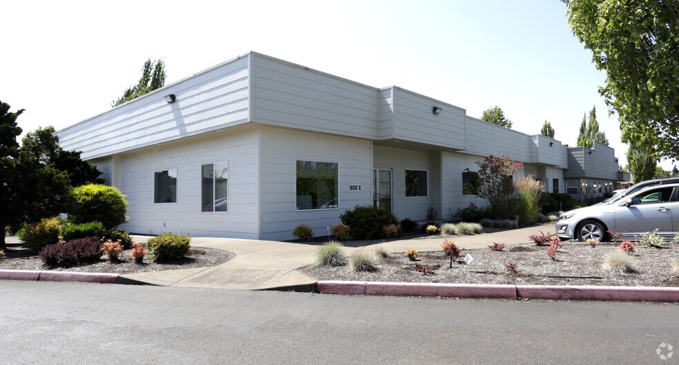 More Photos Of 808 NW Buchanan Ave, Corvallis Office For Sale