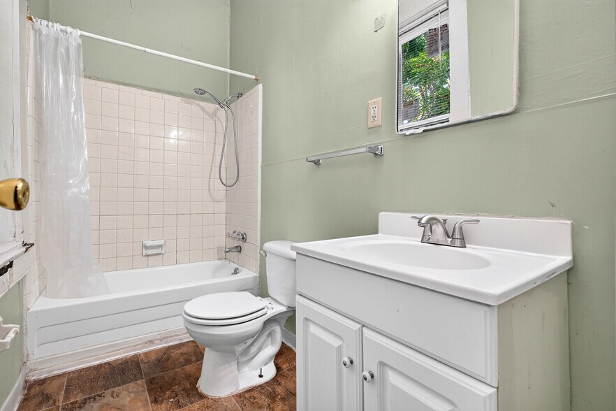 More Photos Of , Louisville Multifamily For Sale