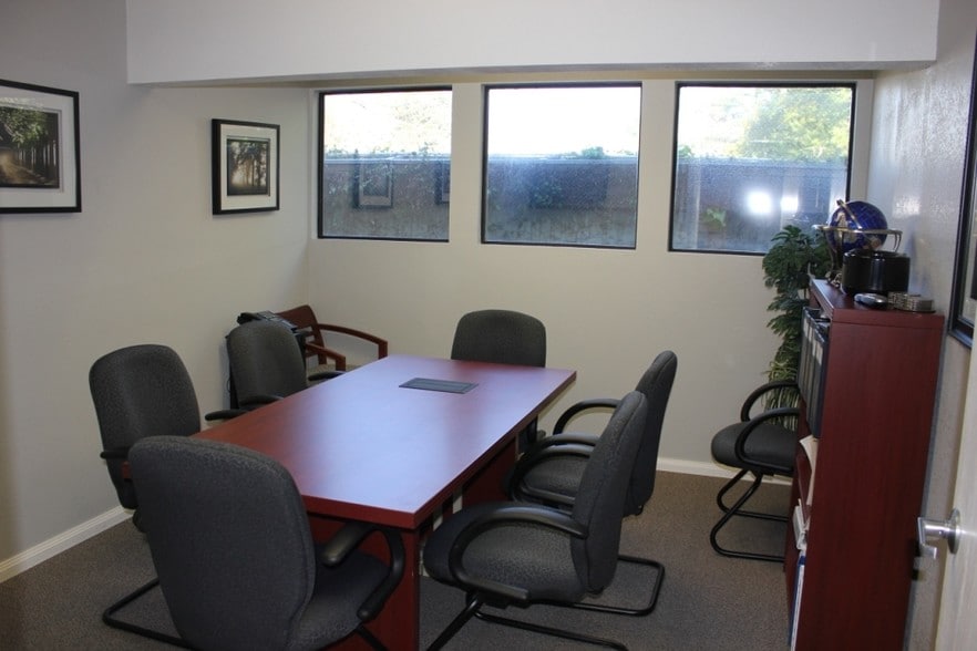 More Photos Of 1870 Avondale Ave, Sacramento Medical For Sale