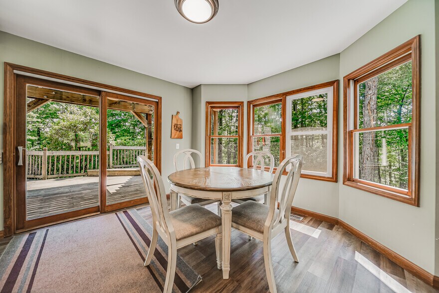 More Photos Of 23095 Buena Vista Rd, Rockbridge Apartments For Sale