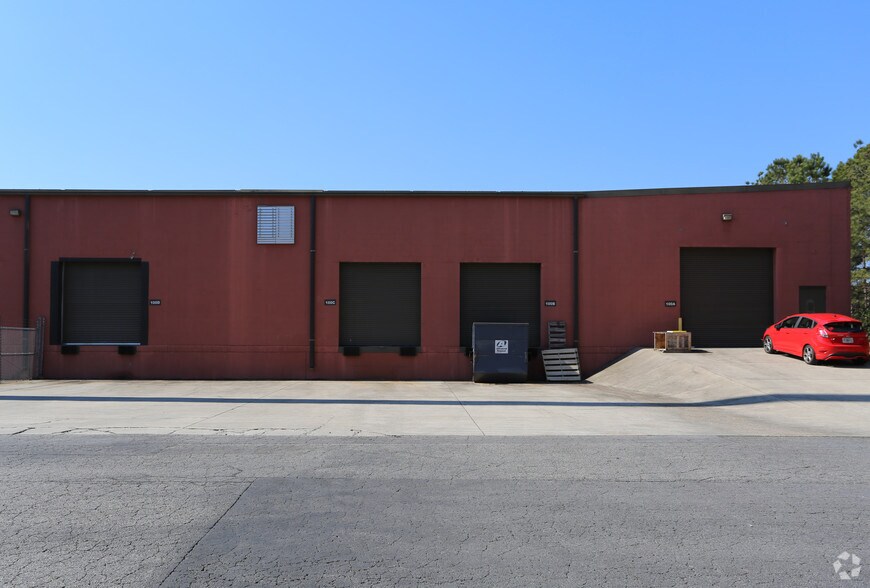 More Photos Of 225 Curie Dr, Alpharetta Light Distribution For Lease