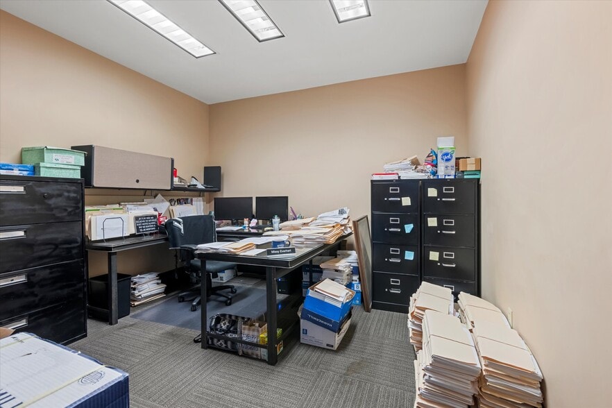 More Photos Of 127-131 W Market St, Cadiz Storefront Retail Residential For Sale