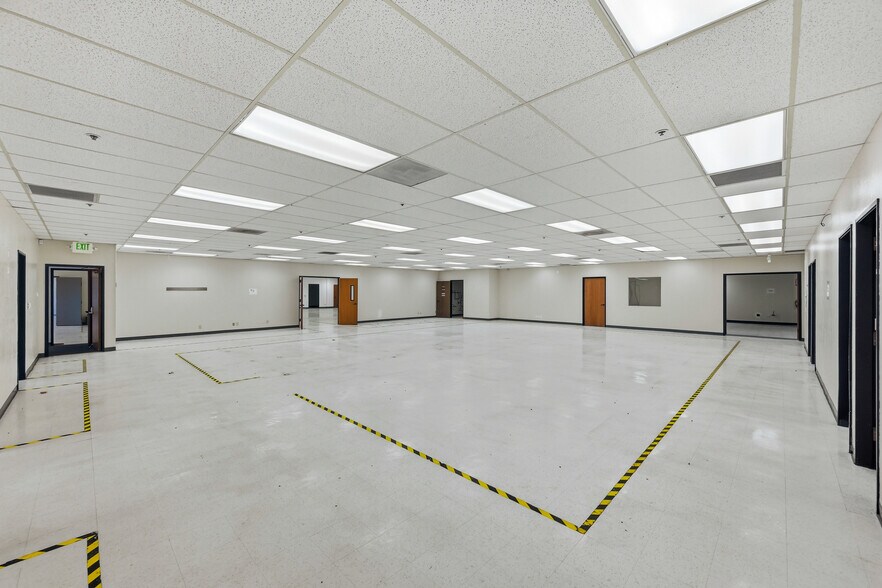 More Photos Of 675 Sycamore Dr, Milpitas Research And Development For Lease