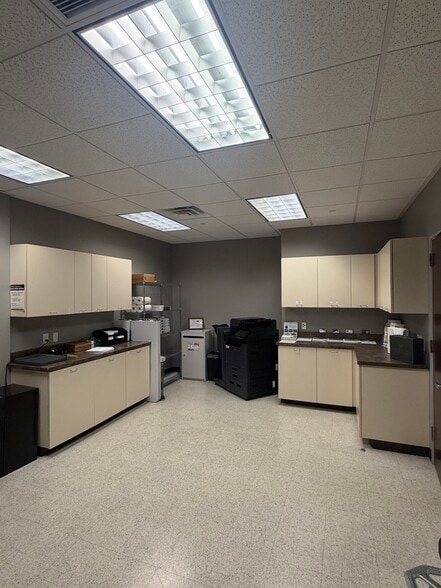 More Photos Of 10100 W Charleston Blvd, Las Vegas Medical For Lease