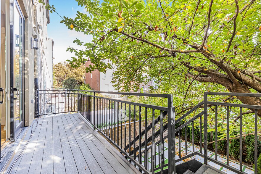 More Photos Of 11A Arlington Pl, Brooklyn Apartments For Sale