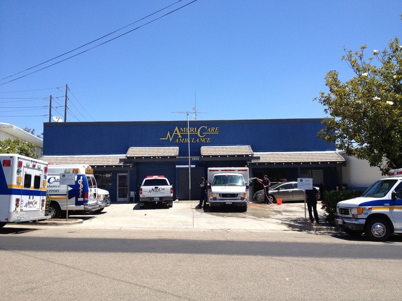 Primary Photo Of 1924 Commercial St, Escondido Warehouse For Lease
