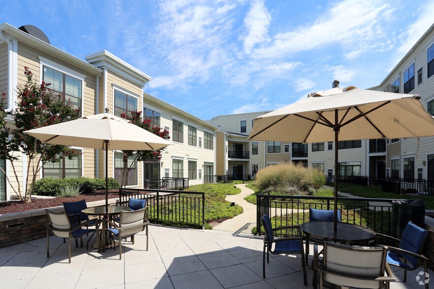 More Photos Of 2300 Washington Pl NE, Washington Apartments For Lease