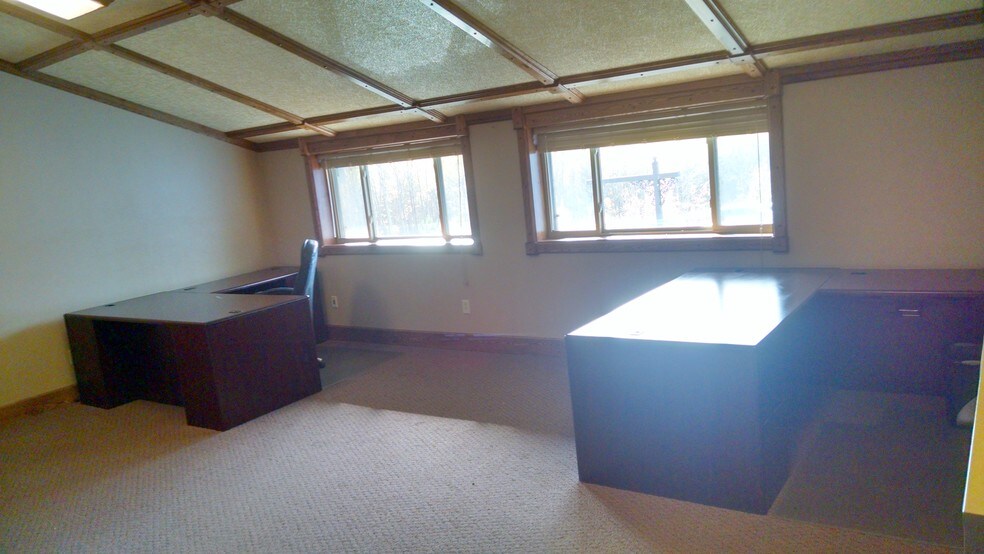 More Photos Of 7981 Town Hall Rd NW, Walker Warehouse For Lease