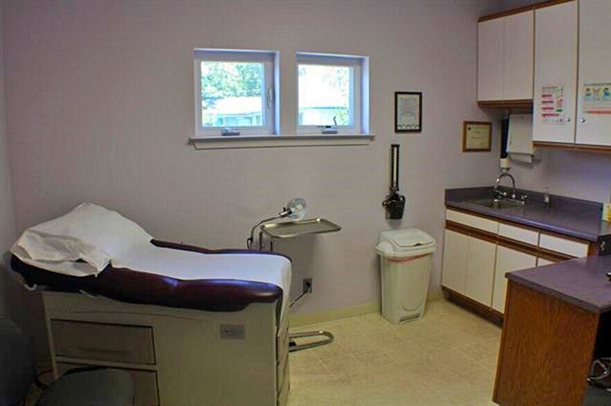 More Photos Of 725 Pine St, Mount Shasta Healthcare For Sale