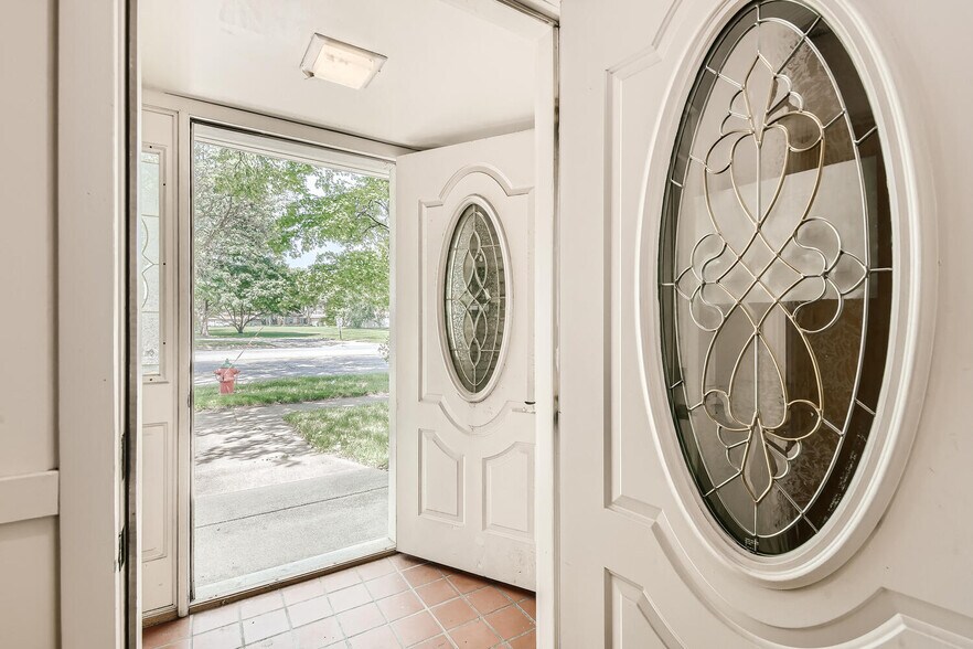 More Photos Of 9225 S Pulaski Rd, Evergreen Park Apartments For Sale