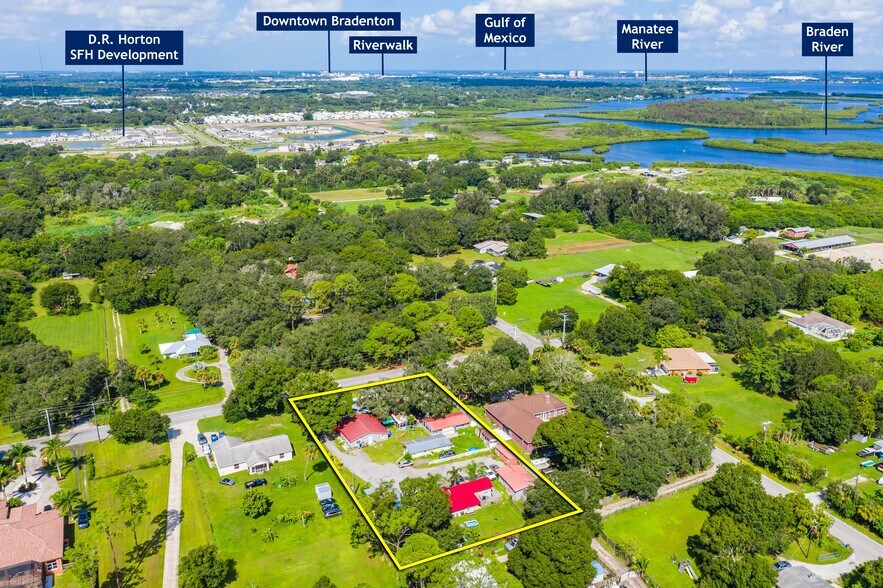 More Photos Of 2609 45th St E, Bradenton Apartments For Sale