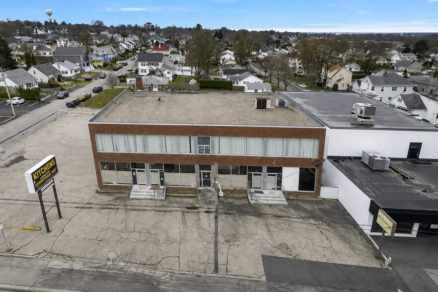 More Photos Of 585 Warren Ave, East Providence Storefront Retail Office For Sale