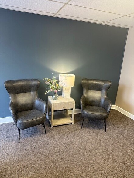 More Photos Of 815 Quarrier St, Charleston Office For Lease