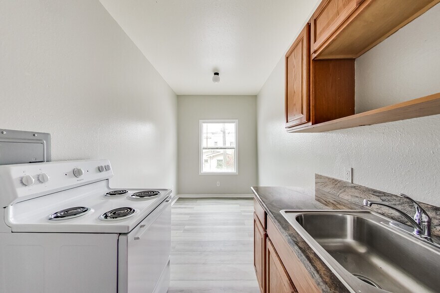 More Photos Of 2451 Seminary Ave, Oakland Apartments For Sale