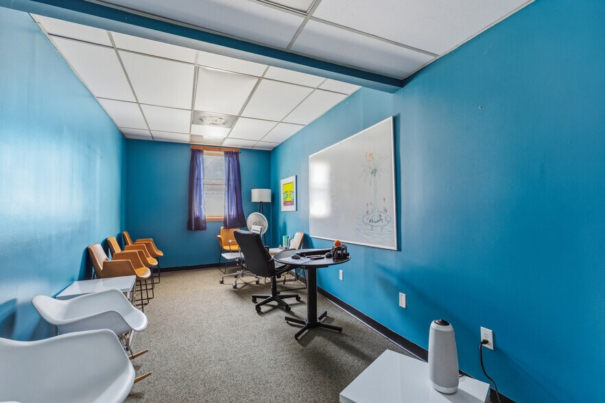 More Photos Of 36 Carpenter Street St, Keene Office For Sale