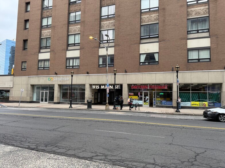 Primary Photo Of 915 Main St, Hartford Apartments For Lease