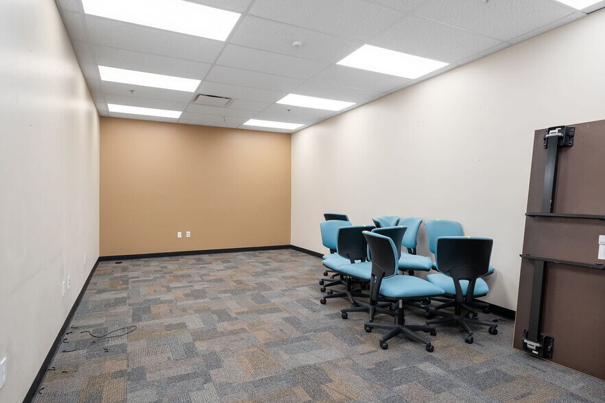 More Photos Of 8845 El Camino Real, Atascadero Storefront Retail Office For Lease