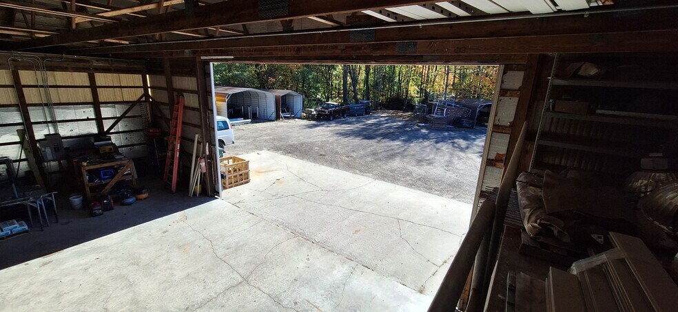 More Photos Of 1893 Pine Tree, Grawn Industrial For Sale