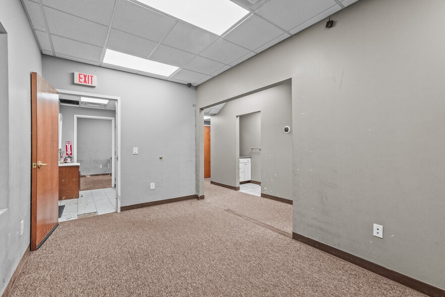 More Photos Of 495 Central Ave, Seekonk Medical For Lease
