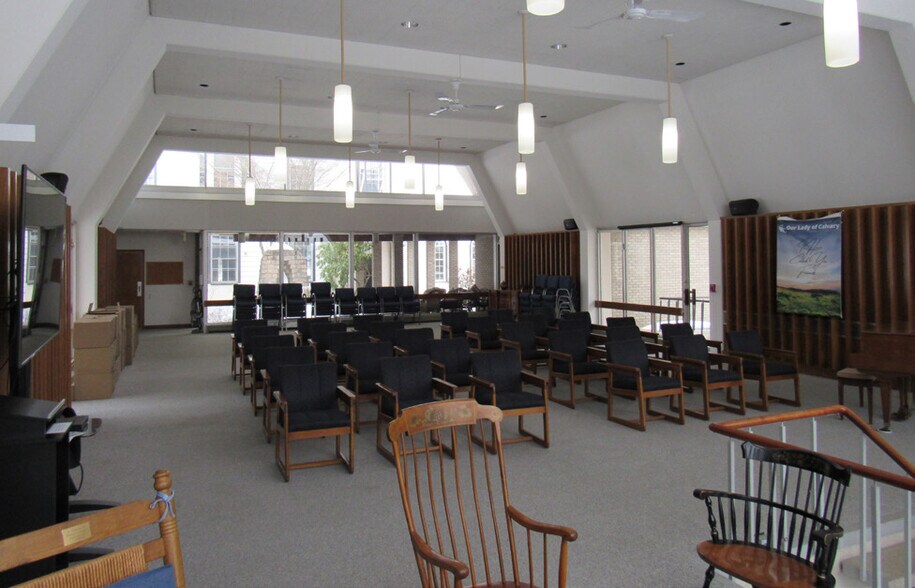 More Photos Of 29 Colton St, Farmington Religious Facility For Sale