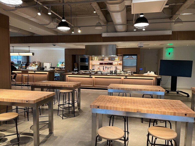 More Photos Of 300 Connell Dr, Berkeley Heights Office Residential For Lease