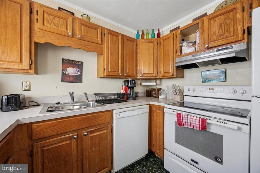 More Photos Of 413 N Pine St, Langhorne Apartments For Sale