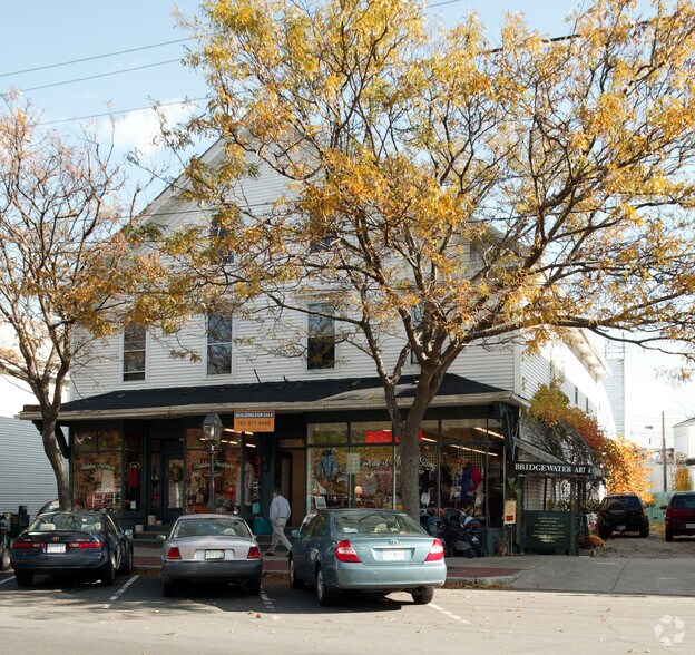 4850 Central Sq, Bridgewater, MA 02324 Storefront Retail Residential