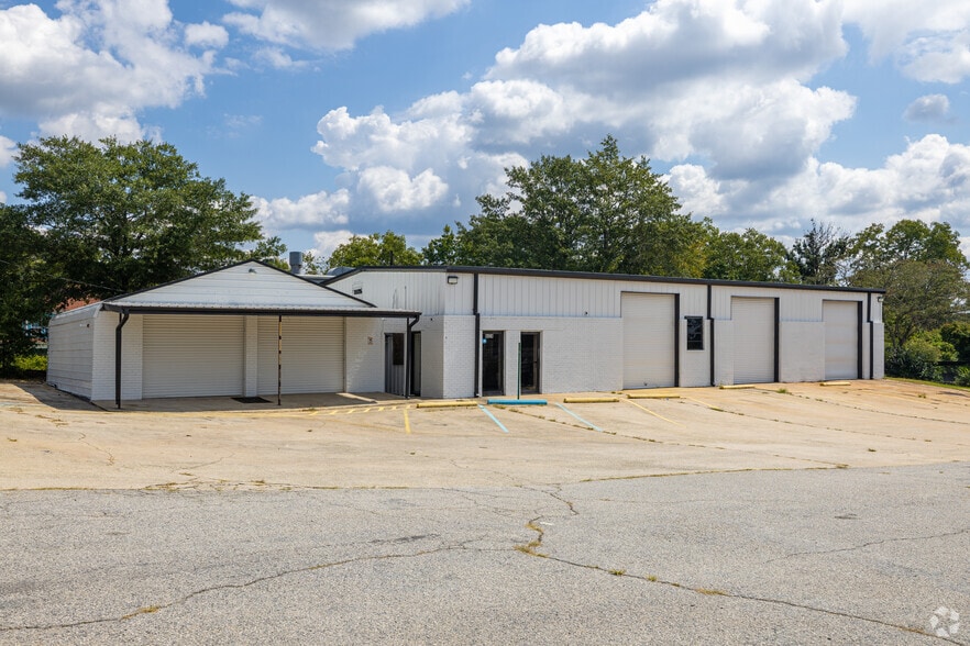 Primary Photo Of 6424 Church St, Douglasville Auto Repair For Sale