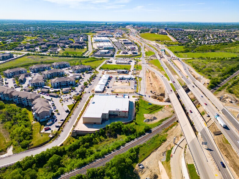 More Photos Of 7323 N Loop 1604 E, San Antonio Office For Sale
