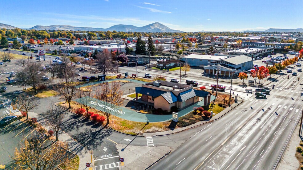 More Photos Of 1613 Washburn Way, Klamath Falls Freestanding For Lease