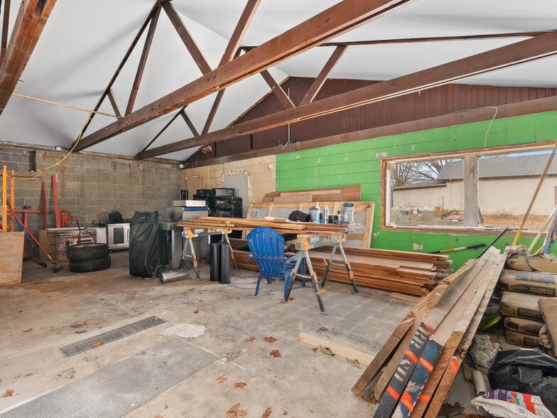 More Photos Of 595 N Main St, Waynesville General Retail For Sale