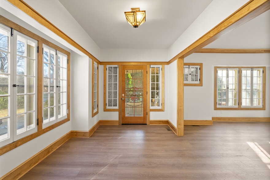 More Photos Of 4618 College Ave, College Park Multifamily For Sale